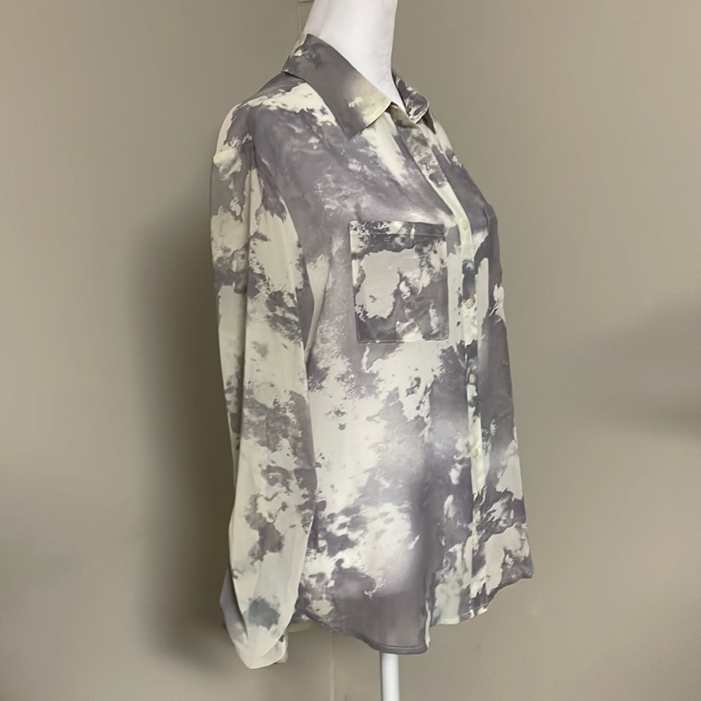 Decree Blouse - Picture 7 of 8